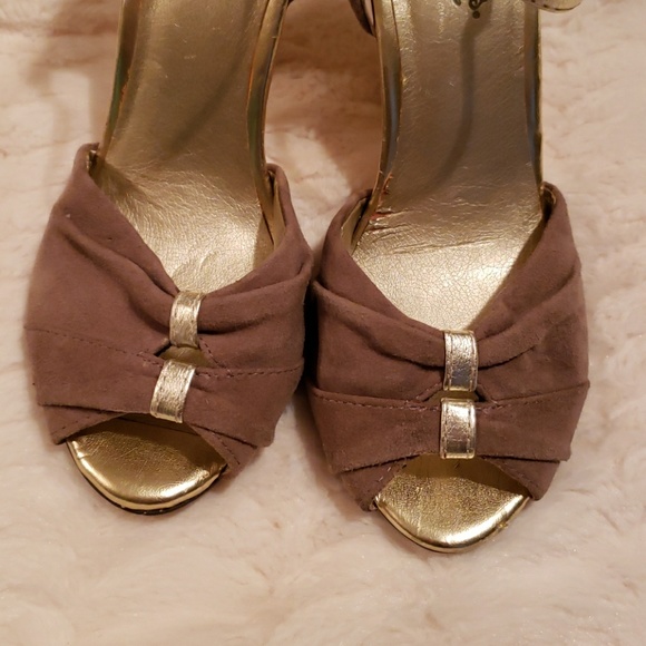 Seychelles metallic & taupe heels - Picture 2 of 6